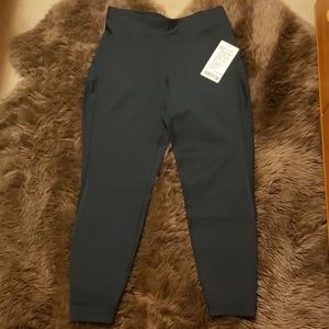 Lululemon Chase the Chill